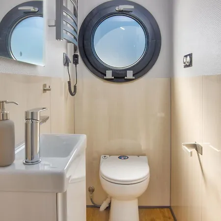 Holiday home Hausboot - Kleine Auszeit