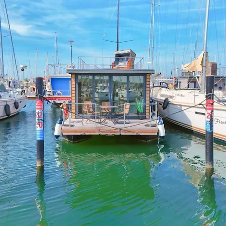 Holiday home Hausboot - Kleine Auszeit