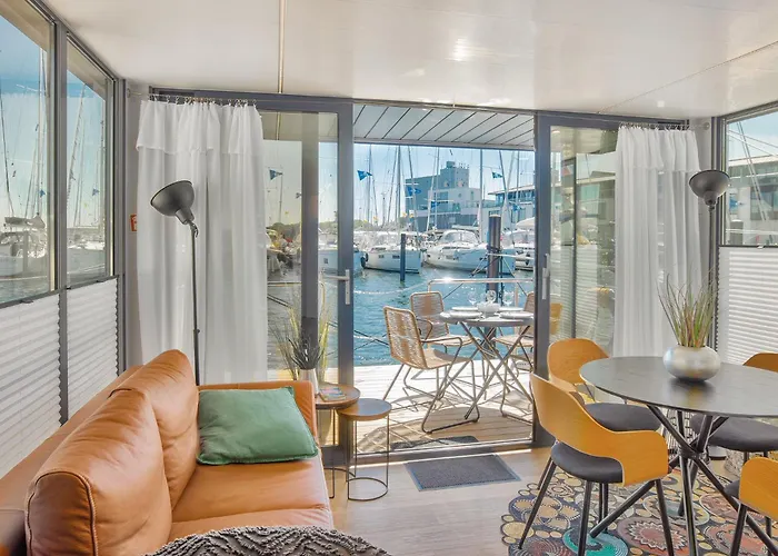 Hausboot - Kleine Auszeit * Heiligenhafen