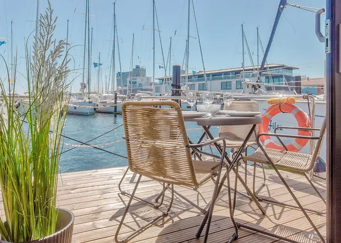 Hausboot - Kleine Auszeit *