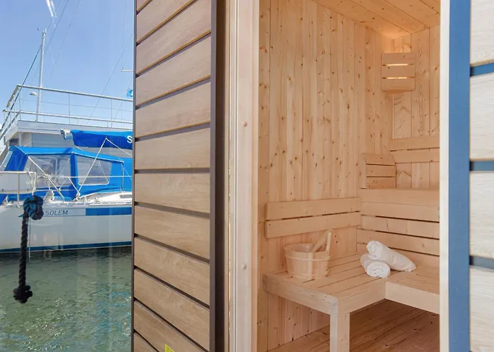 Hausboot - Kleine Auszeit Casa de Férias Heiligenhafen